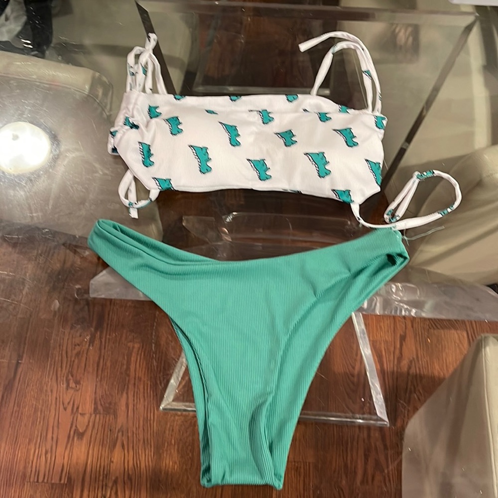 Zaful green & white dinosaur small bikini
